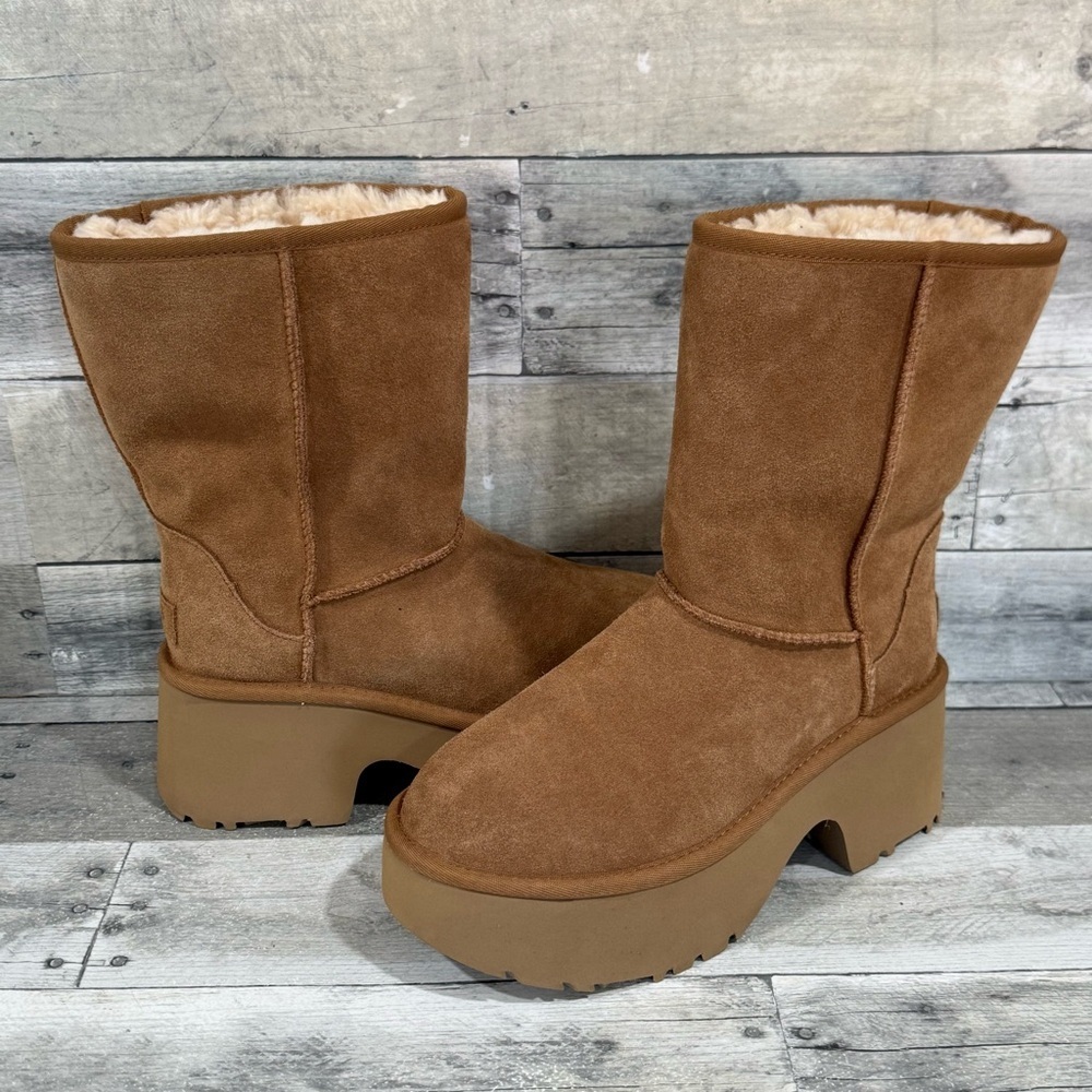 UGG Classic New Heights Short Women’s Boot - Chestnut - Size - 7 .US